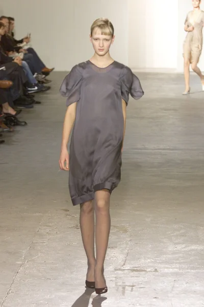 Look 75